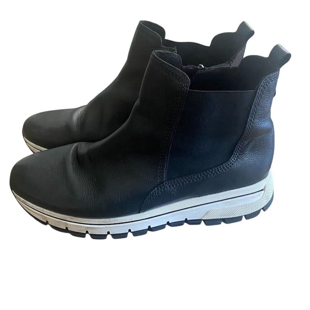 Gabor Black Leather Chelsea Ankle Booties men’s Size 7.5  Zip Closure